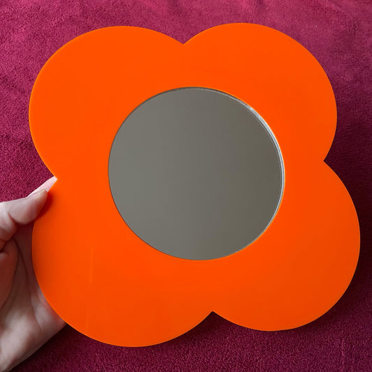 Dottie Mirror