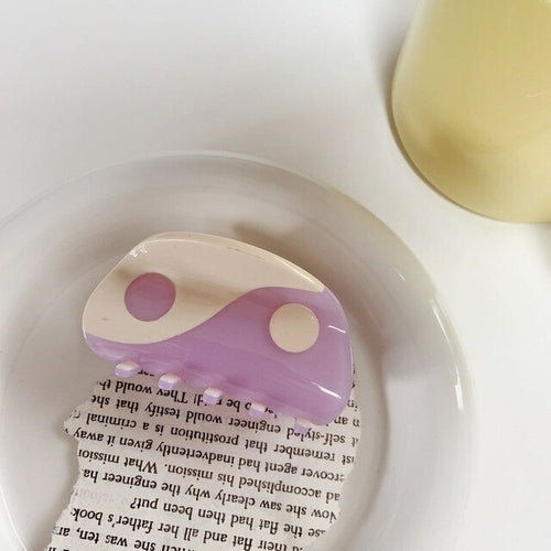 YIN YANG Clip